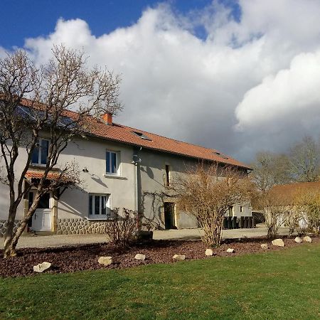 Saint-Priest-des-Champs Chambres D'Hotes Quatre Mains المظهر الخارجي الصورة