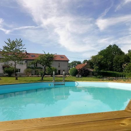 Saint-Priest-des-Champs Chambres D'Hotes Quatre Mains المظهر الخارجي الصورة